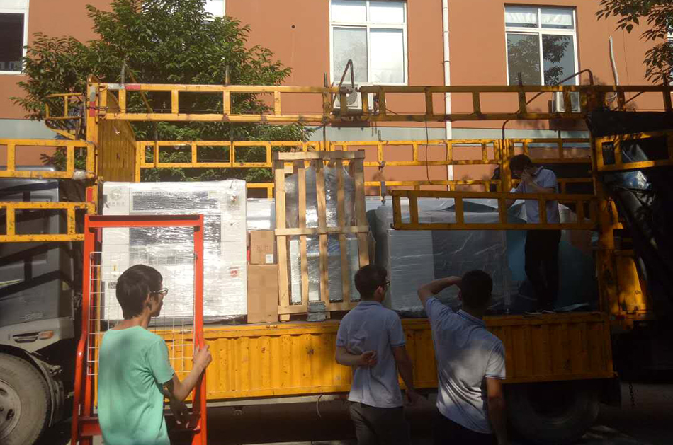 舟山客戶SMT設備專車送貨，貨到上門安裝調(diào)試